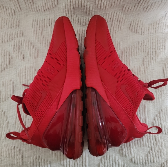 Nike Air Max 270 University Red - Picture 3 of 8
